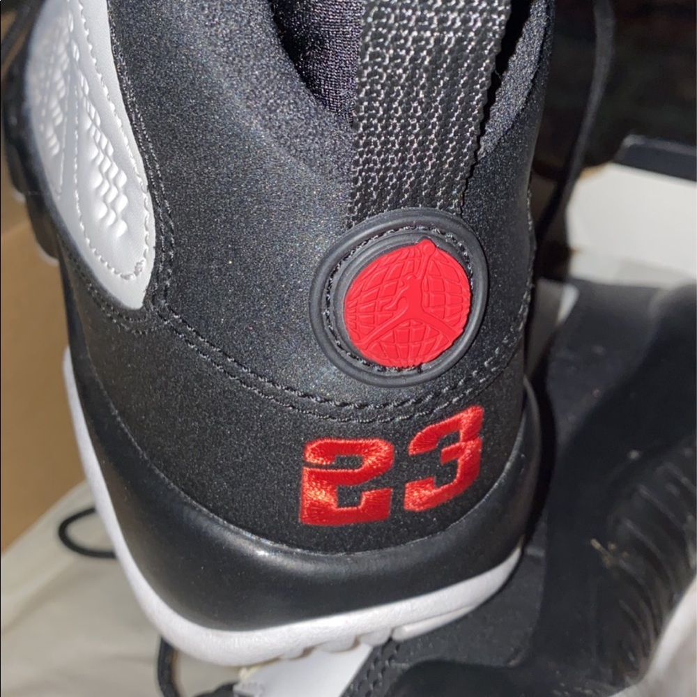 Air Jordan 9 Retro